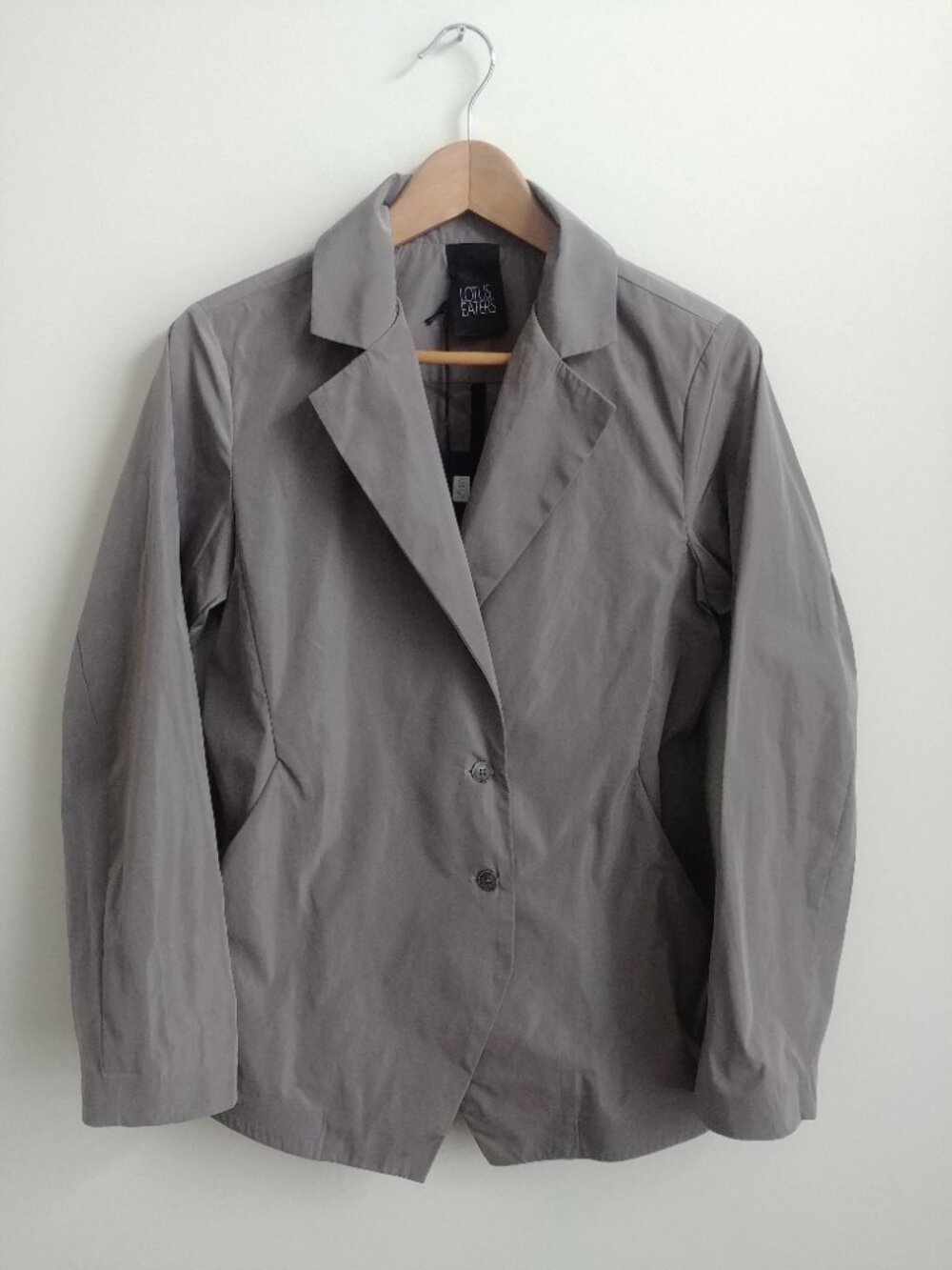 New Lotus Eaters silver grey silky sheen lightweight jacket XS